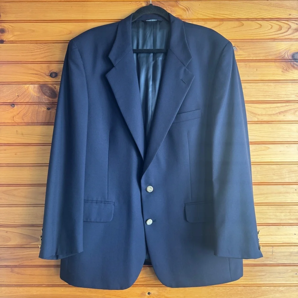 Vintage Burberrys Navy Wool Blazer Gold Buttons Saks USA Sport Coat 44R